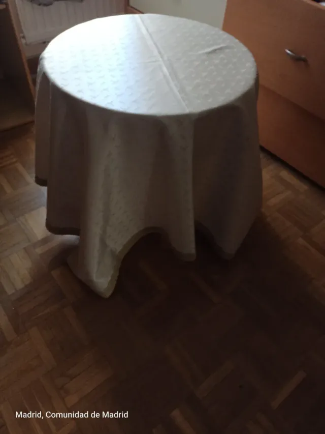 Mesa camilla redonda pequeña