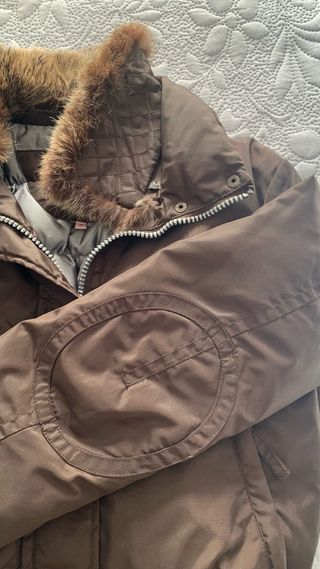 Plumífero tipo bomber marrón