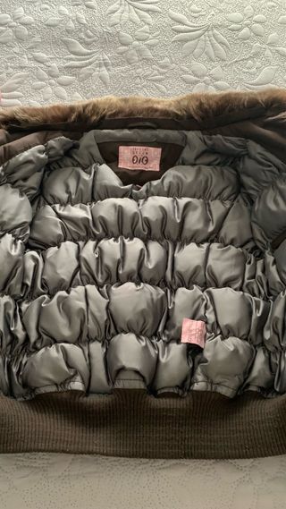 Plumífero tipo bomber marrón