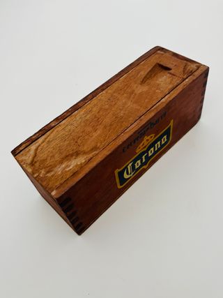 Dominó en caja de madera Cerveza Corona
