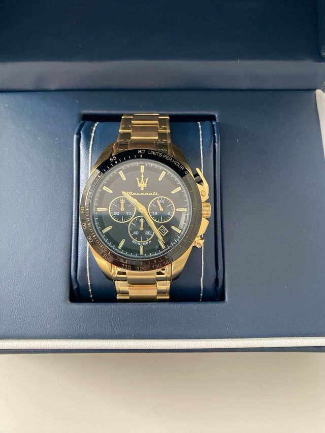 Reloj Maserati Dorado y Negro