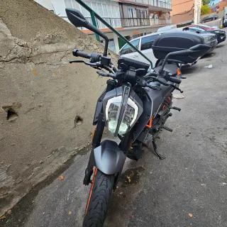 KTM DUKE 125 ABS 2023 Negro/Naranja