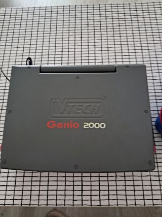 Ordenador Vtech Genio 2000 con funda