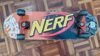 Monopatín Nerf