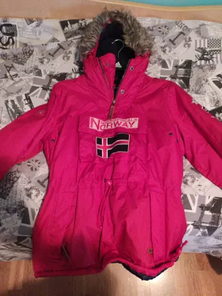 Abrigo Geographical Norway Rosa