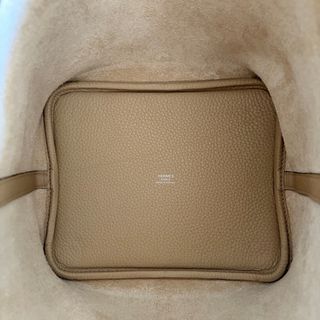 Hermès Picotin Lock 22 Beige