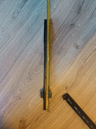 Soporte TV de pared Vivanco para tv grande.