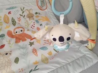 Manta de juego para bebé con animales