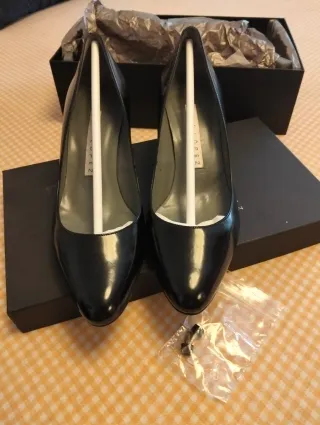 Pura López Zapatos Salón Tacón Negro