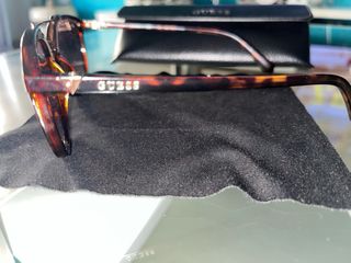 Gafas Guess Marrones y Azules