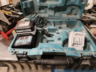 Cargador y Baterías Makita