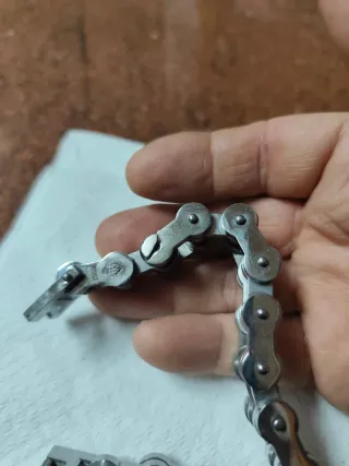 Pulsera de cadena plateada