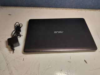 Portátil ASUS F540SA‑XX110T 15,6″ Celeron N3050 4 GB/500GB HDD