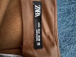 Falda efecto piel marrón