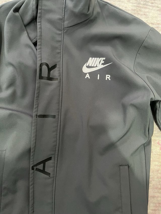 Chaqueta Nike Air Gris