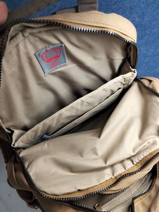 Mochila Wenger Arundel 15.6" camel 23L con bolsillo tablet