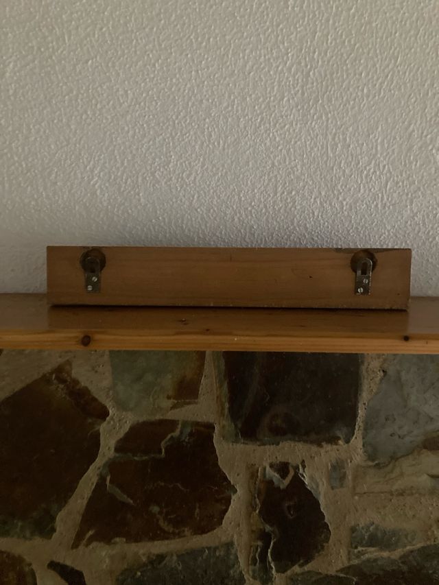 Colgador rústico de madera