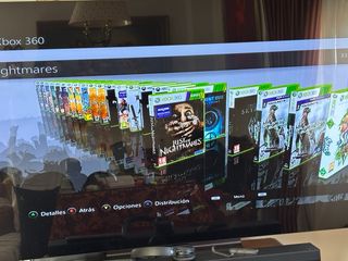 Xbox 360 Negra con Kinect y Juegos.