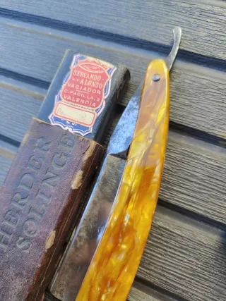 Navaja de afeitar antigua Monserrat 1930