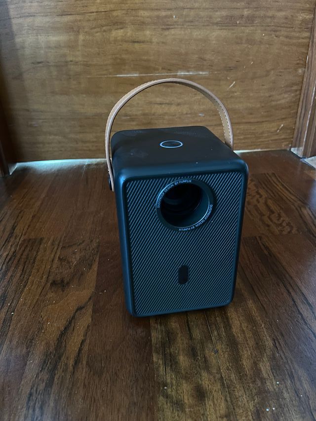 Proyector Portátil Negro FunFlix G1 mini