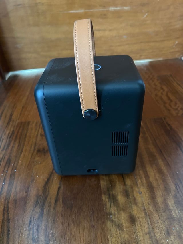 Proyector Portátil Negro FunFlix G1 mini