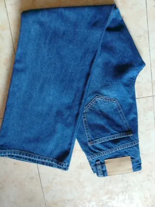 Pantalón vaquero chica ancho