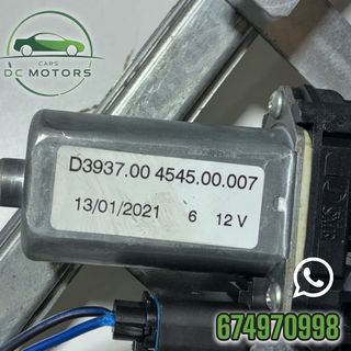 Elevalunas delantero derecho polo III