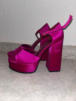Zapatos de tacón Zara plataforma rosa