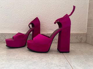 Zapatos de tacón Zara plataforma rosa