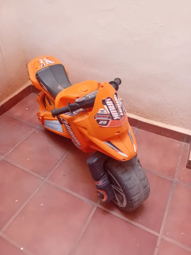 Moto infantil HAWK naranja