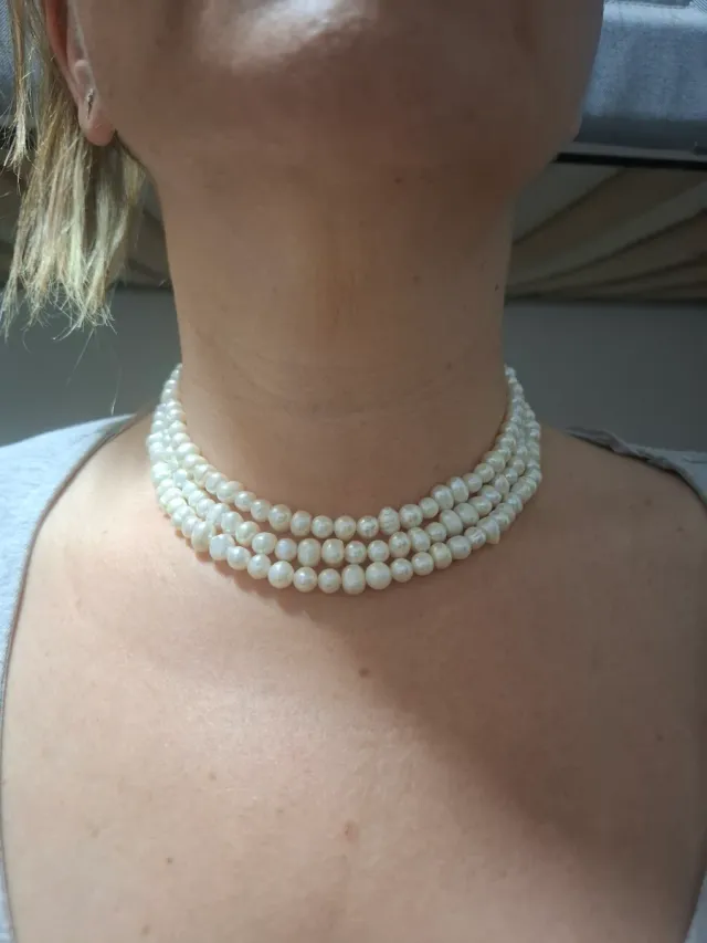 Collar de perlas triple