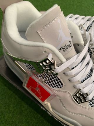 Zapatillas Air 4 T43 Plata y Blanco