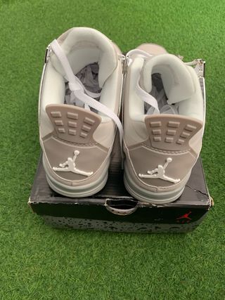 Zapatillas Air 4 T43 Plata y Blanco