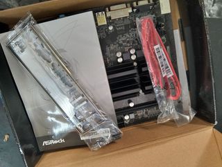 Placa base Asrock Q1900M SoC DDR3 mATX