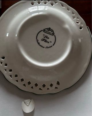 Piatti decorativi fiori gialli e verdi