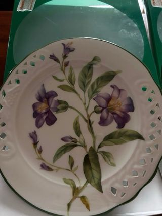 Piatti decorativi fiori gialli e verdi