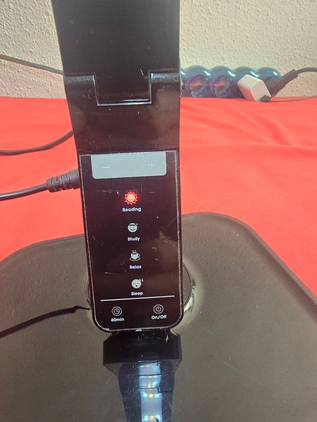 Lámpara Escritorio LED Negra