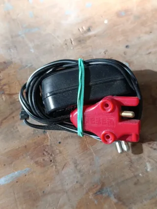 Triciclo Eléctrico Infantil Famosa