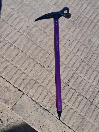 Piolet Alpinismo ligero moradoTrango 70 cm