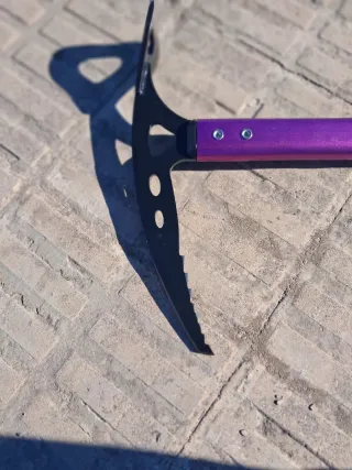 Piolet Alpinismo ligero moradoTrango 70 cm