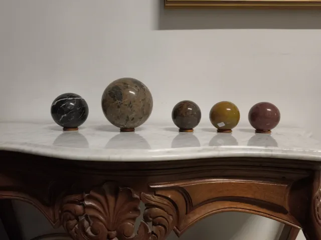 5 Esferas de piedras duras