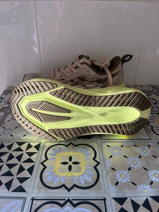 Asics Novablast 5 Talla 40