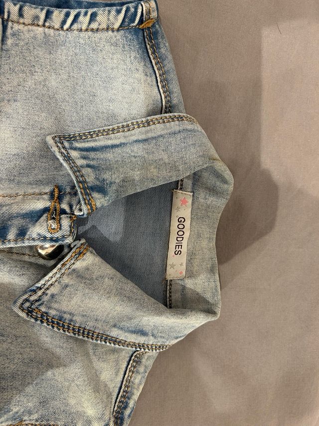 Chalecos vaquero y acolchado