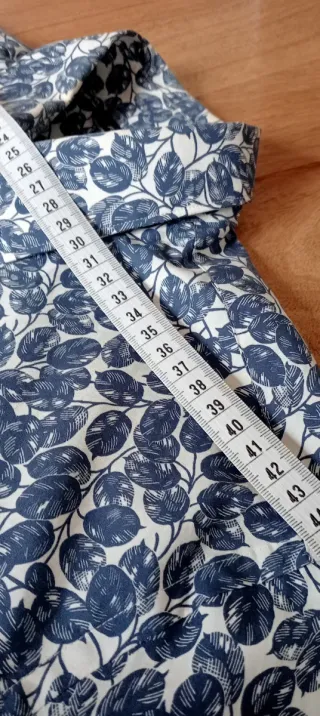 Camisa Zara Estampada Azul y Blanca