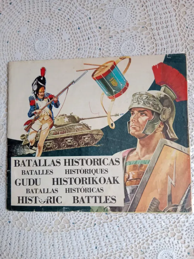 2 Album di Battaglie Storiche completi.