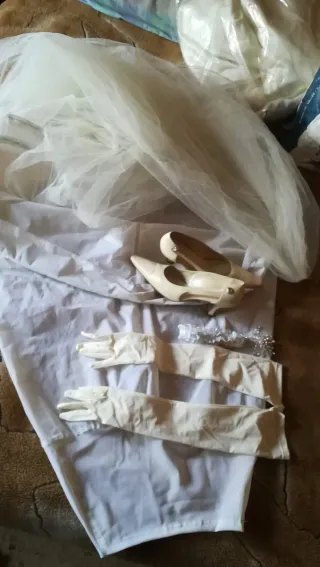 Vestido de Novia Blanco y Plateado