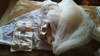 Vestido de Novia Blanco y Plateado