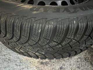 Llantas 15 con neumáticos Goodyear