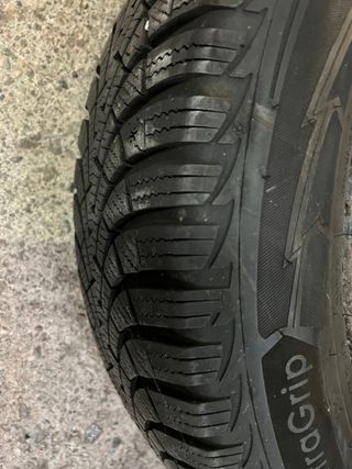 Llantas 15 con neumáticos Goodyear