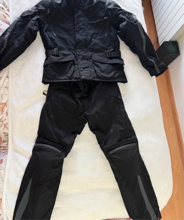 Equipación Moto Dainese Tempest 2 D-Dry